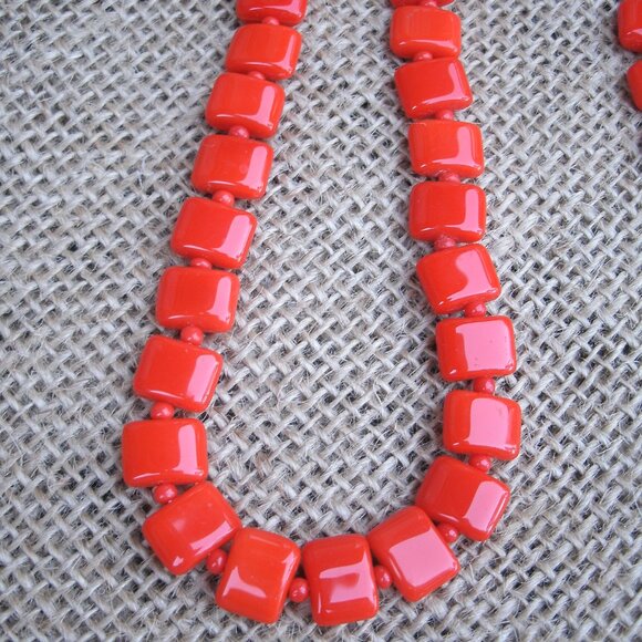 Vintage Handmade Red Glass Bead Necklace - Picture 2 of 10